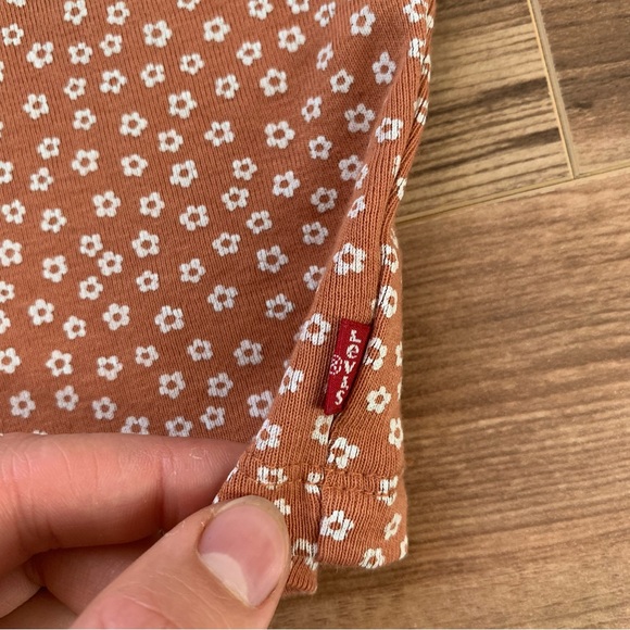 Levi’s Rust Lace Tank - Picture 12 of 15